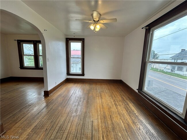 Photo - 2520 Sunset Blvd