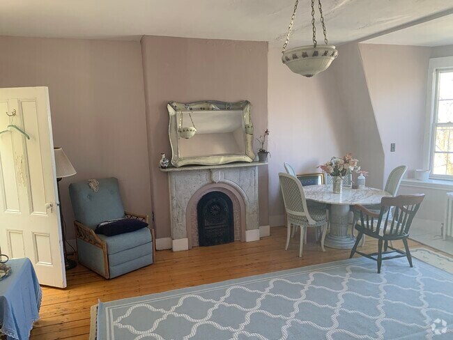 Building Photo - 6 Rutland Sq Unit PH Rental