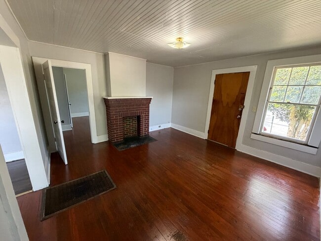 Photo - 506-506 Kingston Ave NE Unit 506A