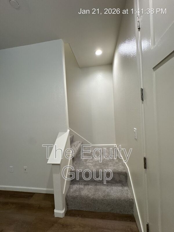 Photo - 414 S Summit St Unit #102