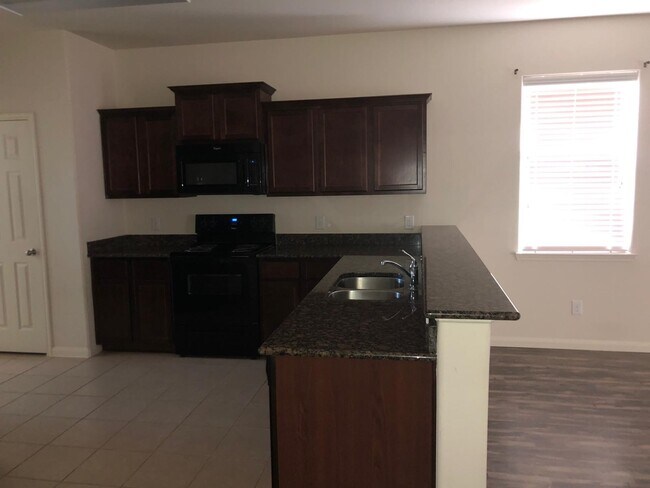 Photo - 30826 W Lost Creek Blvd