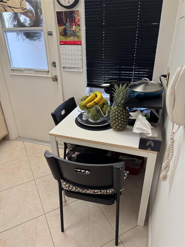 Photo - 3000 S Course Dr Unidad 205