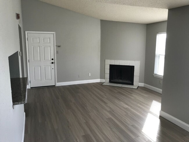 Photo - 3716 Idlebrook Cir
