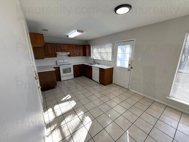 Photo - AVAILABLE NOW!!! Charming 3 bed 2 bath in Glen Heights