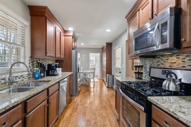 Photo - 3270 Hickory Crest Dr NW