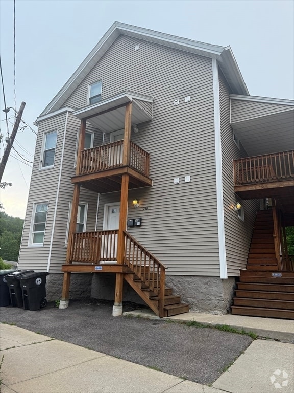 Building Photo - 20 Walcott St Unit 1 Rental