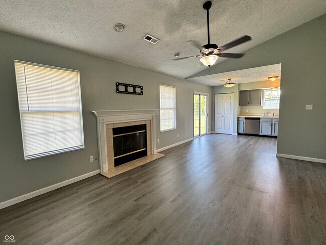 Photo - 39 Cedarwood Dr