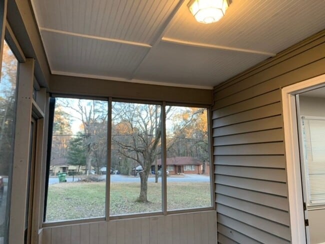 Photo - Beautiful two bedroom one bath near Campbellton and 166