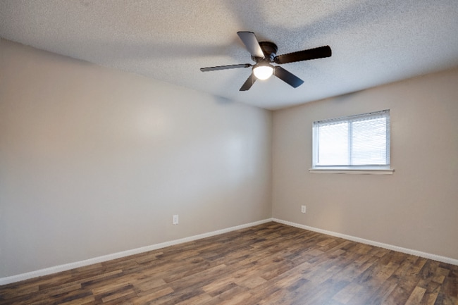 Building Photo - 336 S Dudley St Rental