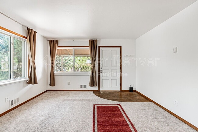 Photo - 400 Lily Ln