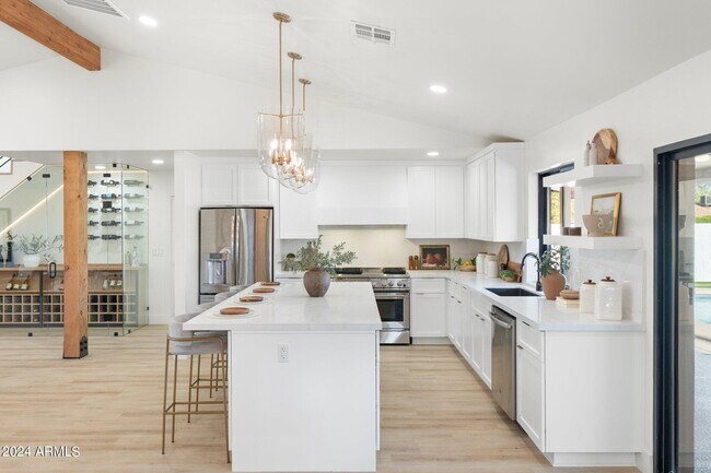 Photo - 1643 W Griswold Rd