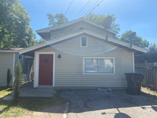 Photo - 417 S Commerce St