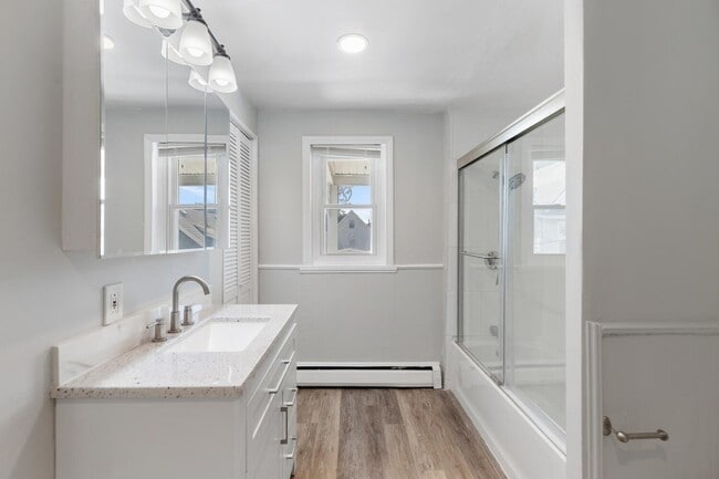 7 Hawthorne St Unit 2