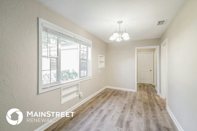 Photo - 1524 W River Shore Way