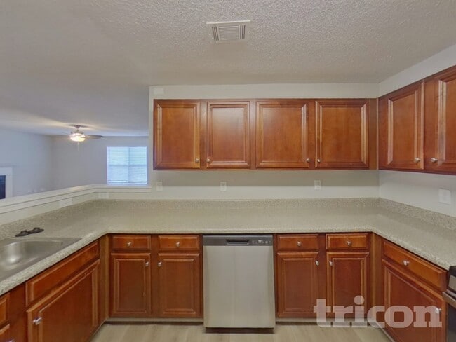 Photo - 3030 Summer Breeze Dr