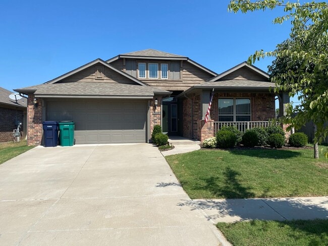 Building Photo - Beautiful 3 Bedroom Home with a Study in M...