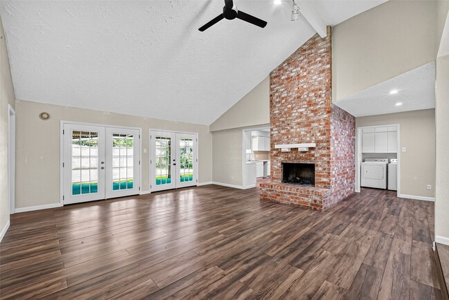 Building Photo - 711 Leicester Ln