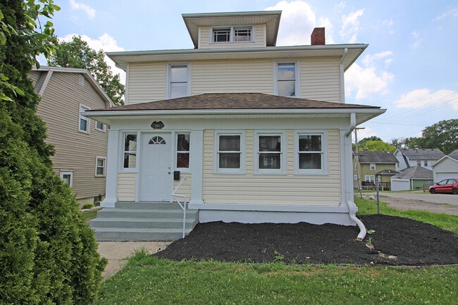 Photo - 200 E Siebenthaler Ave