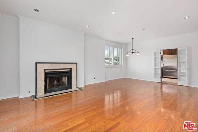 Photo - 10373 Almayo Ave Unit 303