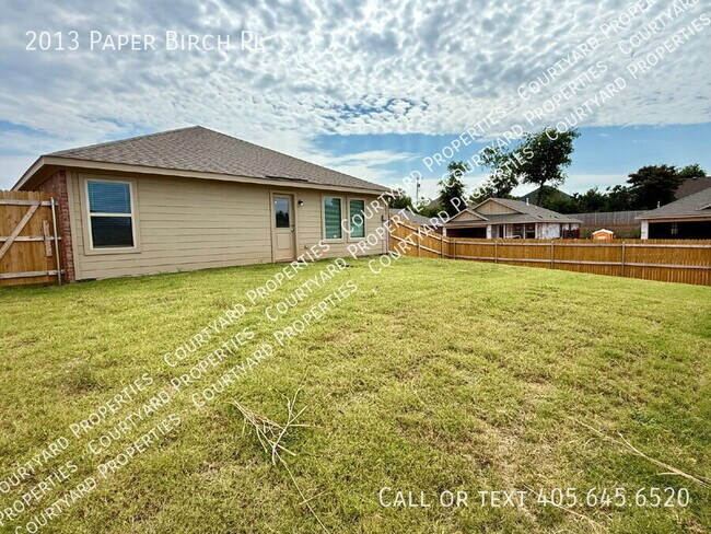 Photo - 2013 Paper Birch Pl