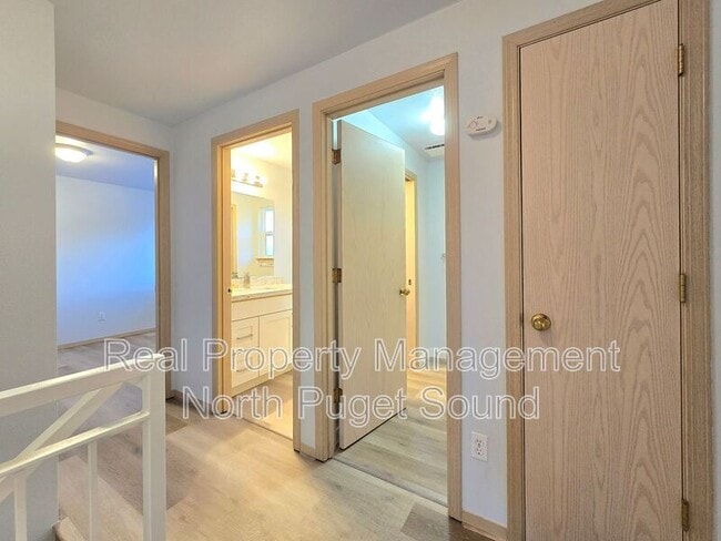Photo - 7513 59th Dr NE
