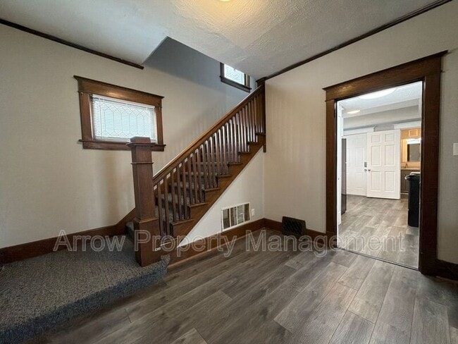 Photo - 2840 Starr St Unit 1