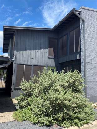 Building Photo - 909 Reinli St Rental