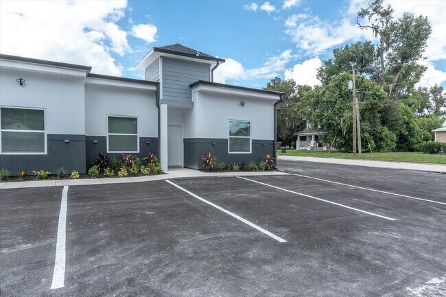 705 S Orange Ave Unidad 705