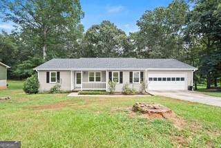 Building Photo - 200 E Country Woods Dr Rental