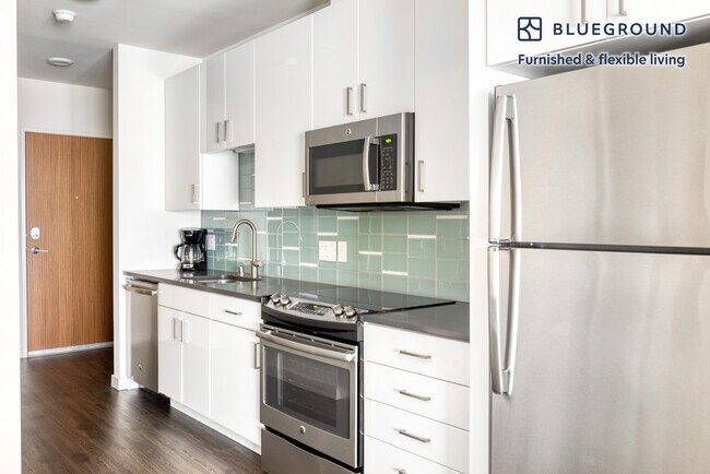 Photo - 210 Fairview Ave N Unidad FL4-ID376