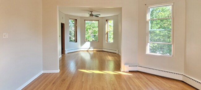Dining/Living 2 - 2017 W Cullom Ave Unit 2