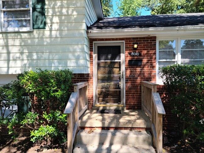 Photo - 8010 Sycamore Ln