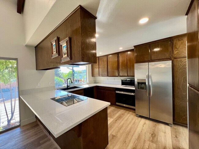 Photo - Beautiful 3 bedroom 2.5 bathroom home in M...