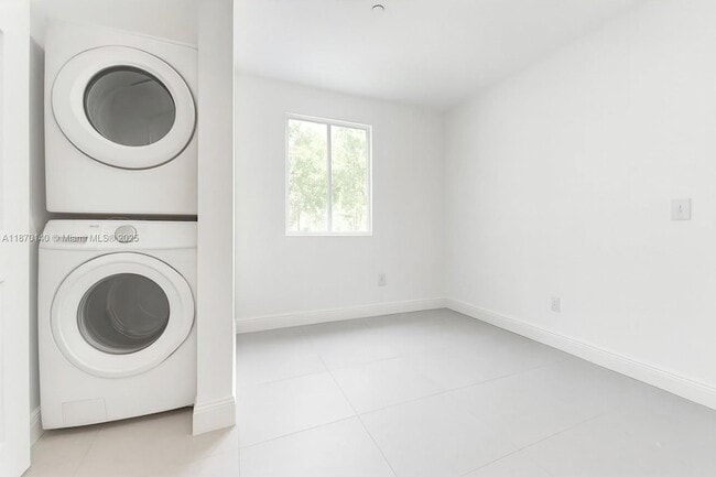 Photo - 541 NW 33rd St Unidad 4