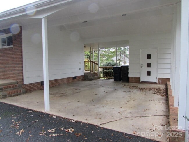 Photo - 9517 Westmoreland Rd