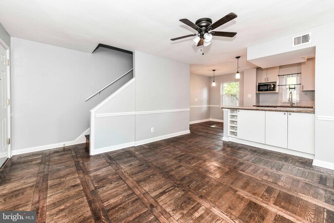 Photo - 3210 9th St S