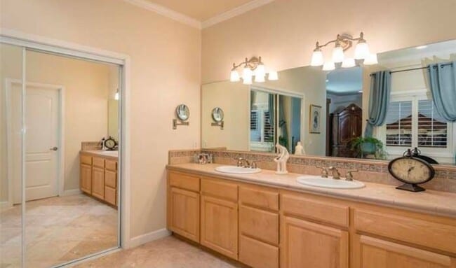 Photo - Very large, 4 bedroom 2.5 bath home