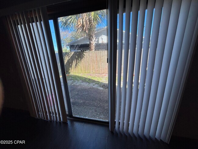 Photo - 6441 Oak Shr Dr