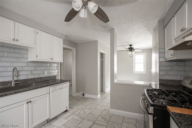 Photo - 3635 W 46th St Unit 1