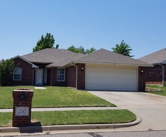 Beautiful 3 Bed 2 bath home! - Beautiful 3 Bed 2 bath home!