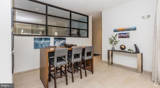 Building Photo - 1 Bridge St Unit 1B-2-2122 Rental