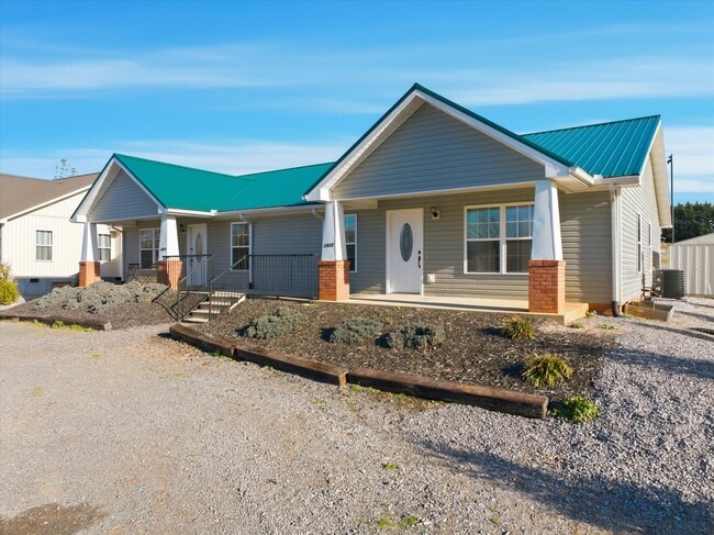 1912 Laurel Ln Unit 1912