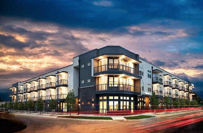 Photo - 707 Seale St Unidad 327