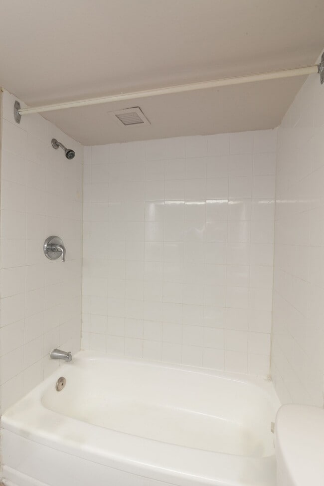 Photo - 1975 Maisonneuve Blvd W Unit 506