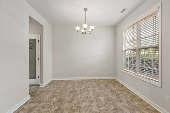 3240 Warm Springs Ln