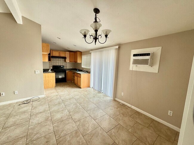 Photo - Modern Living in California City