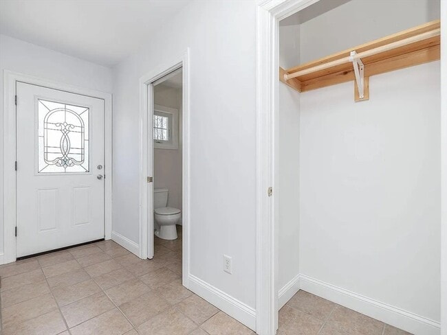 Photo - 54 E Silver St