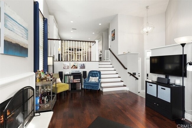 Photo - 3401 S Main St