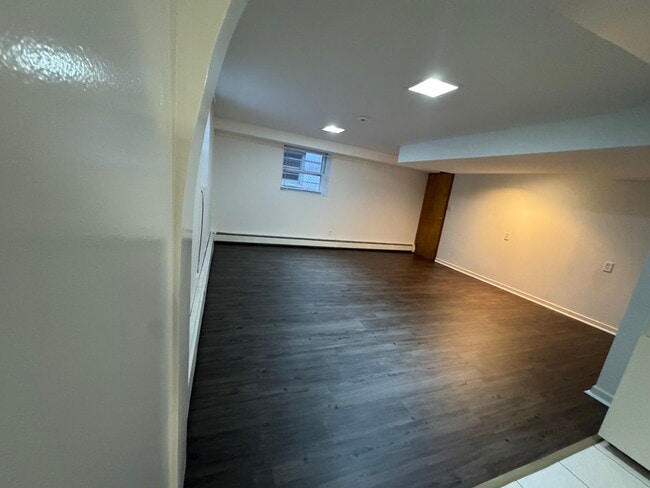 Living space - 97 Crotona Ave Unidad 3