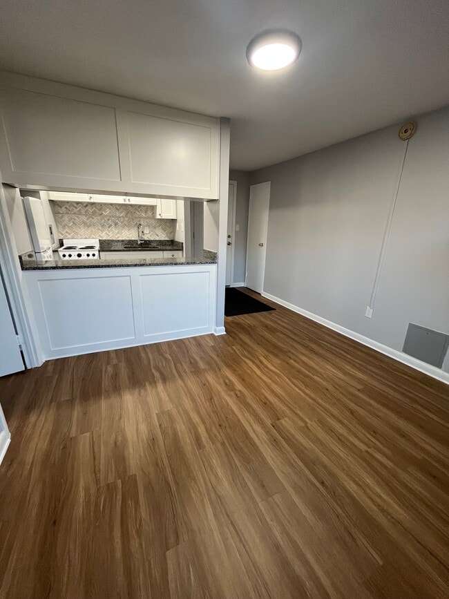 Photo - 15 Fairfax Ave Unit B-3